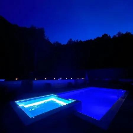 Kristal Villa *