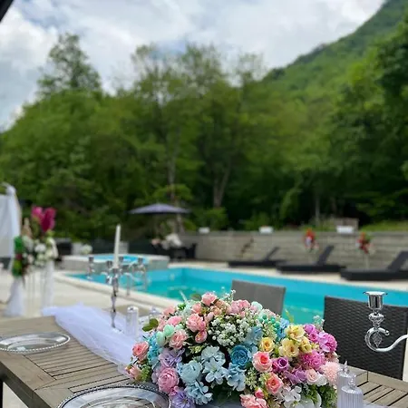 Kristal Villa *